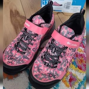 Girls waterproof shoes